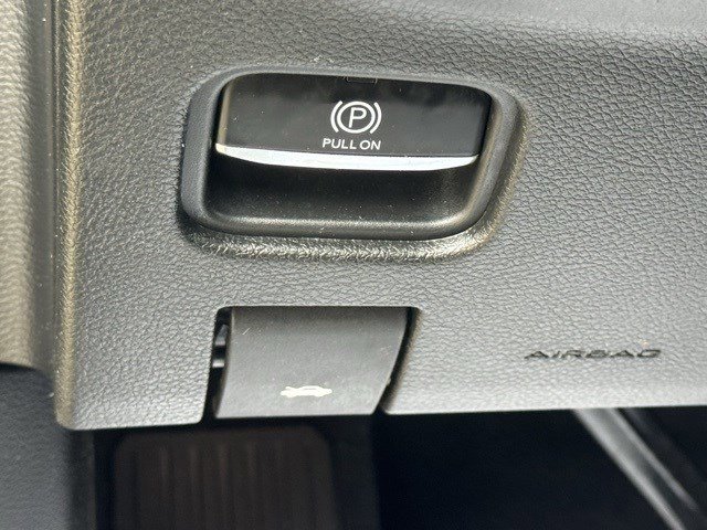 Certified 2023 Jeep Grand Cherokee L Laredo image 13