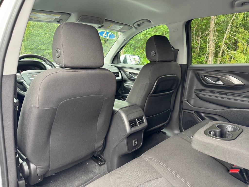 Used 2024 GMC Terrain SLE AWD/4WD image 13