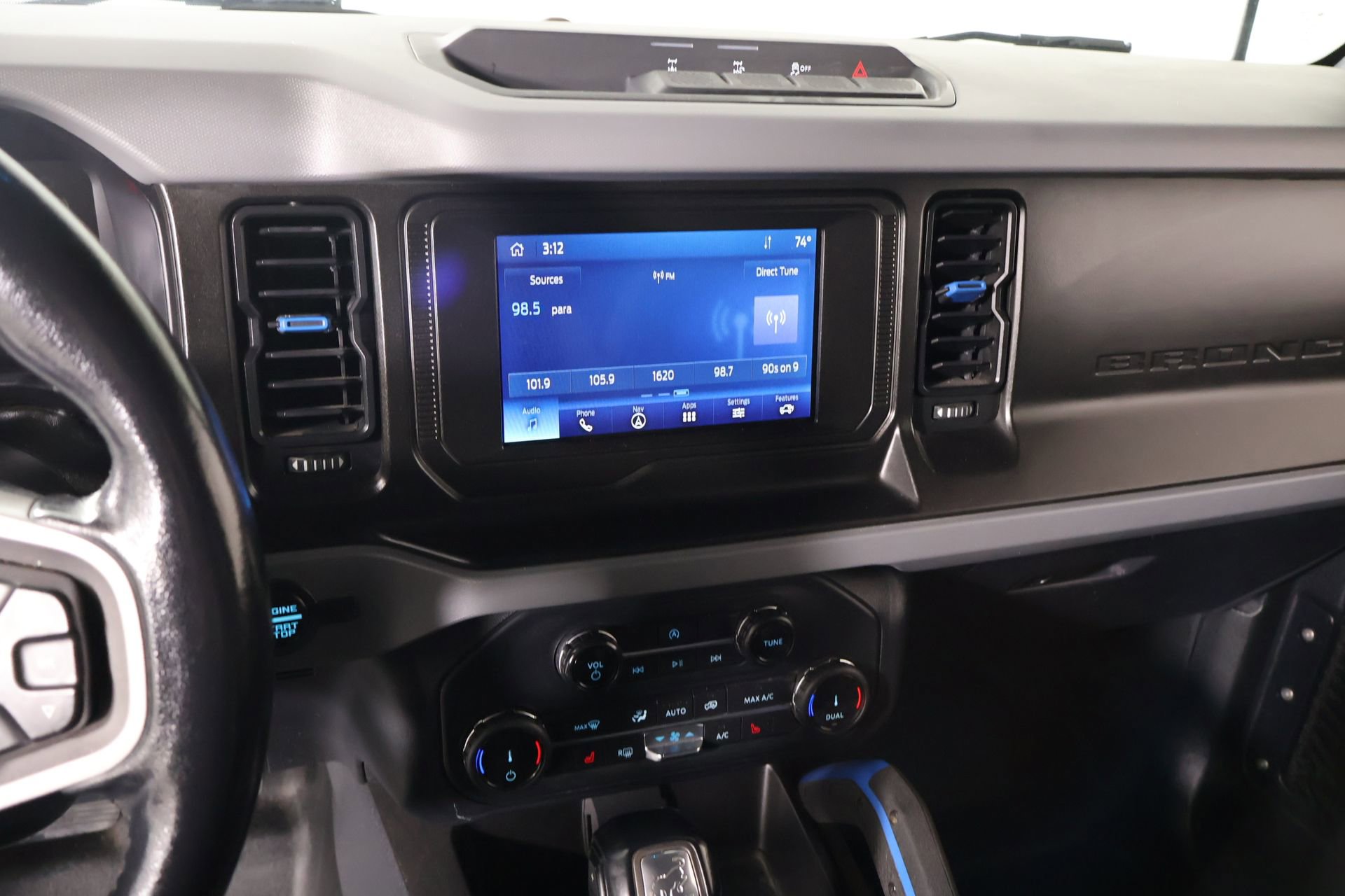 Used 2022 Ford Bronco Black Diamond AWD/4WD image 6