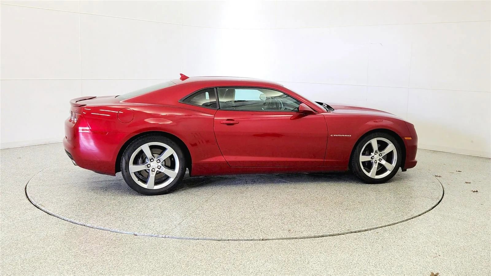 Used 2013 Chevrolet Camaro SS w/ RS Package RWD image 8