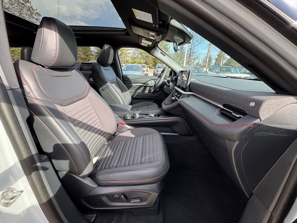 New 2026 Ford Explorer ST-Line image 19