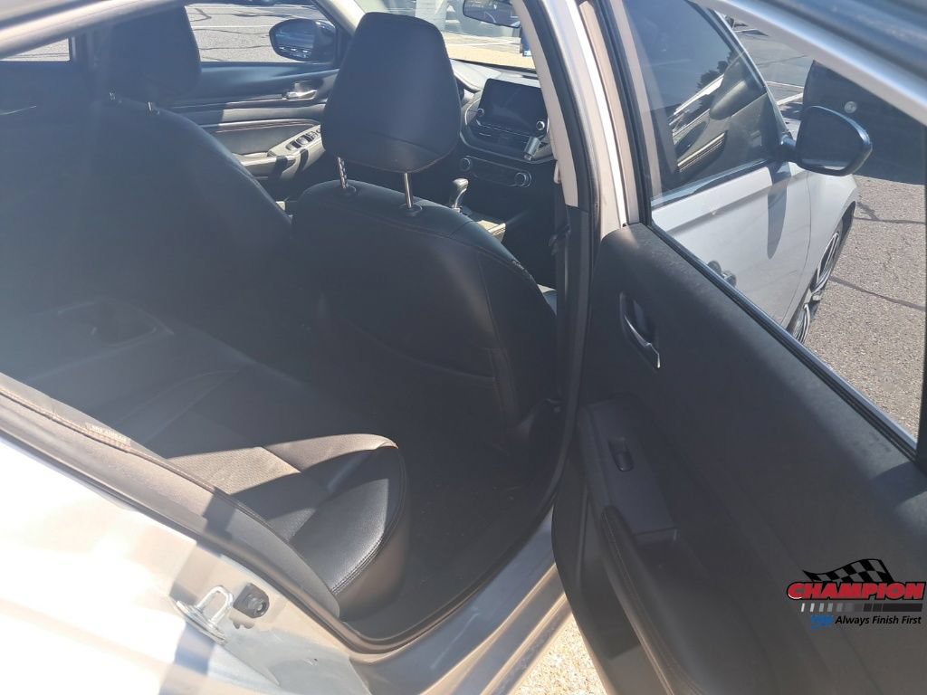 Used 2020 Nissan Altima 2.5 SR FWD image 17