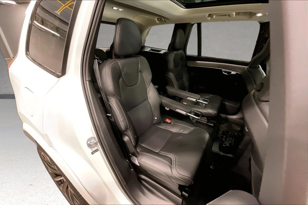 New 2026 Volvo XC90 T8 Ultra w/ Protection Package Premier AWD/4WD image 10