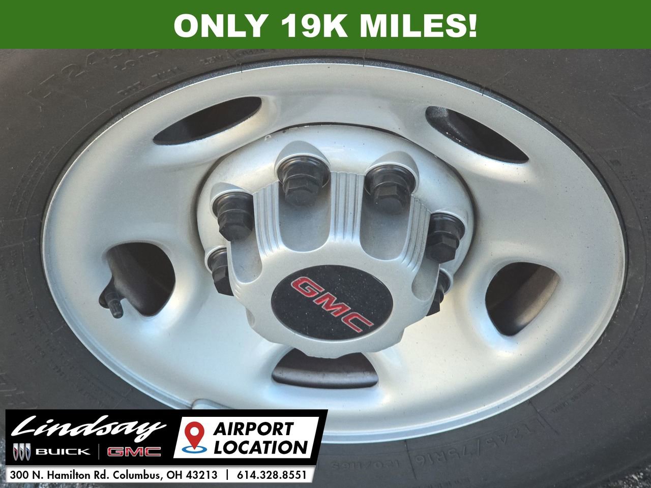 Used 2024 GMC Savana 2500 w/ Driver Convenience Package image 28