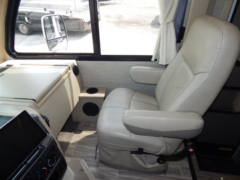 Used 2022 Ford E-350 and Econoline 350 Super Duty w/ A/C Prep Package RWD image 27