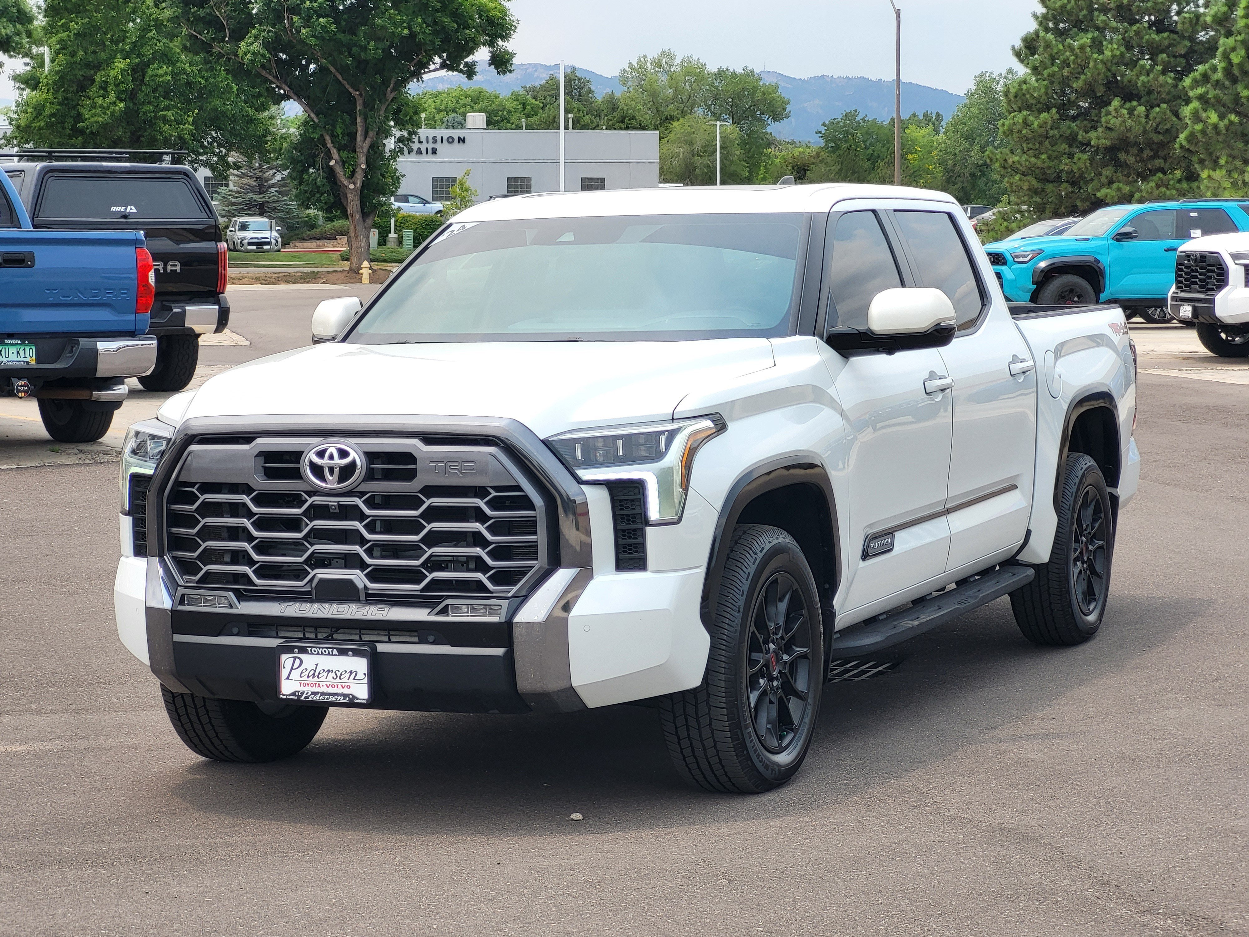 Used 2024 Toyota Tundra Platinum w/ TRD Off-Road Package AWD/4WD image 4