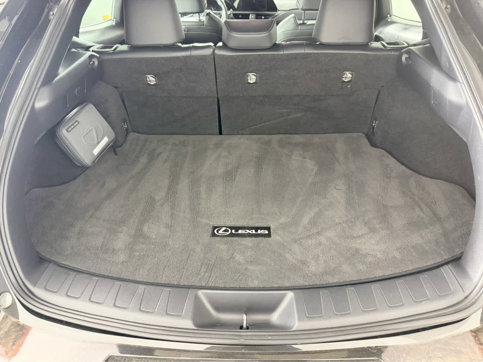 Used 2024 Lexus UX 250h FWD image 17