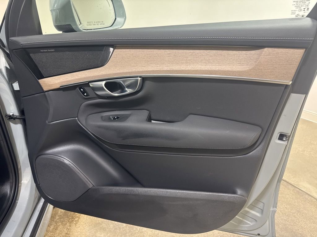 Used 2026 Volvo XC90 B6 Plus w/ Protection Package Premier image 26