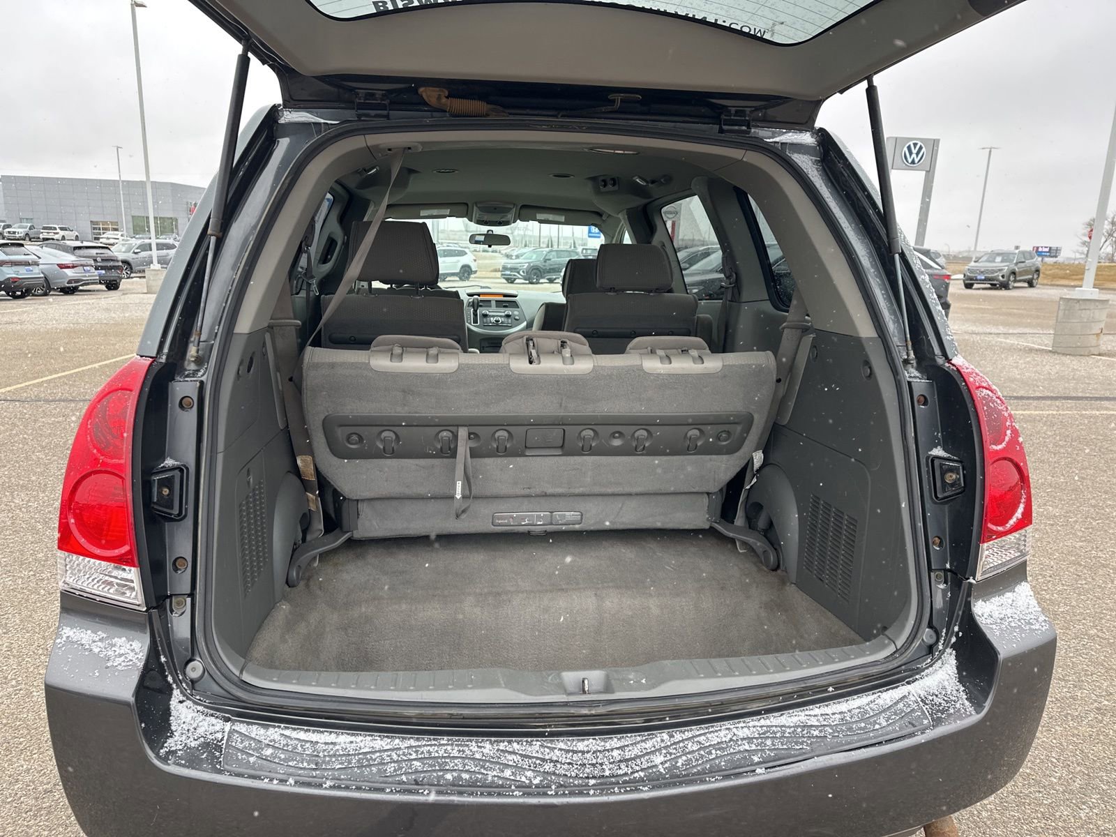 Used 2008 Nissan Quest w/ Seat Pkg image 28