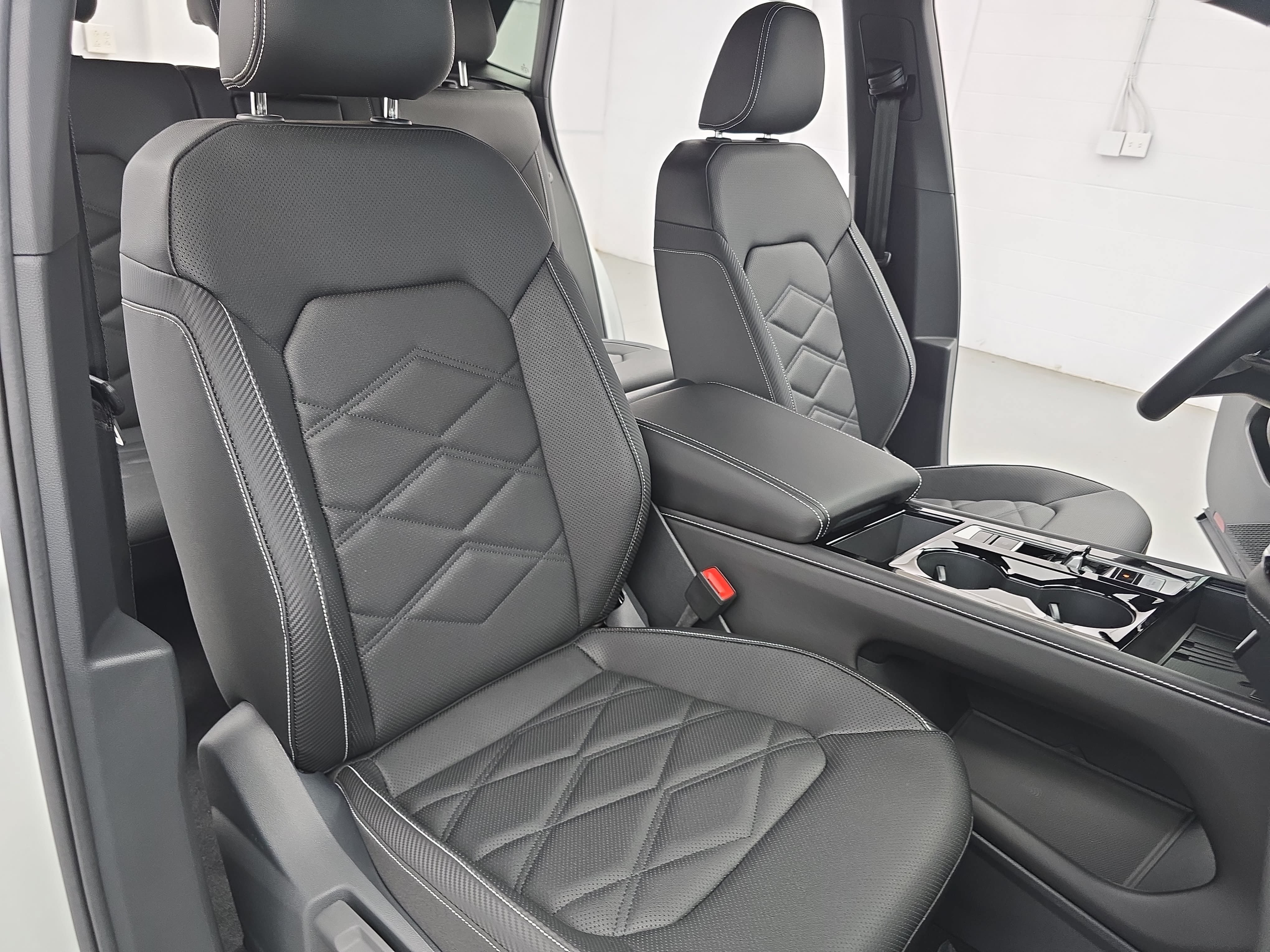 New 2026 Volkswagen Atlas Cross Sport SE AWD/4WD image 10