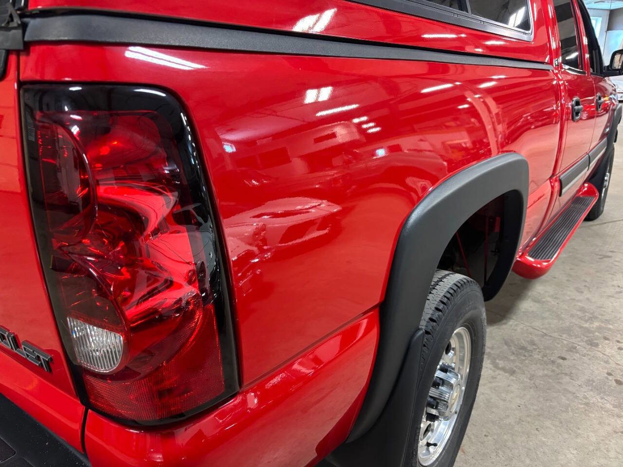 Used 2004 Chevrolet Silverado 2500 LS w/ Heavy-Duty Power Package RWD image 9