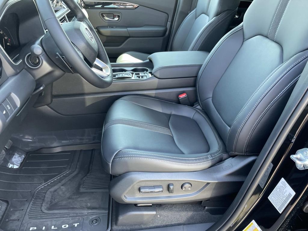 New 2025 Honda Pilot EX-L image 16