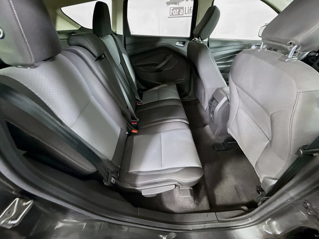 Used 2018 Ford Escape SE w/ Ford Safe & Smart Package FWD image 26