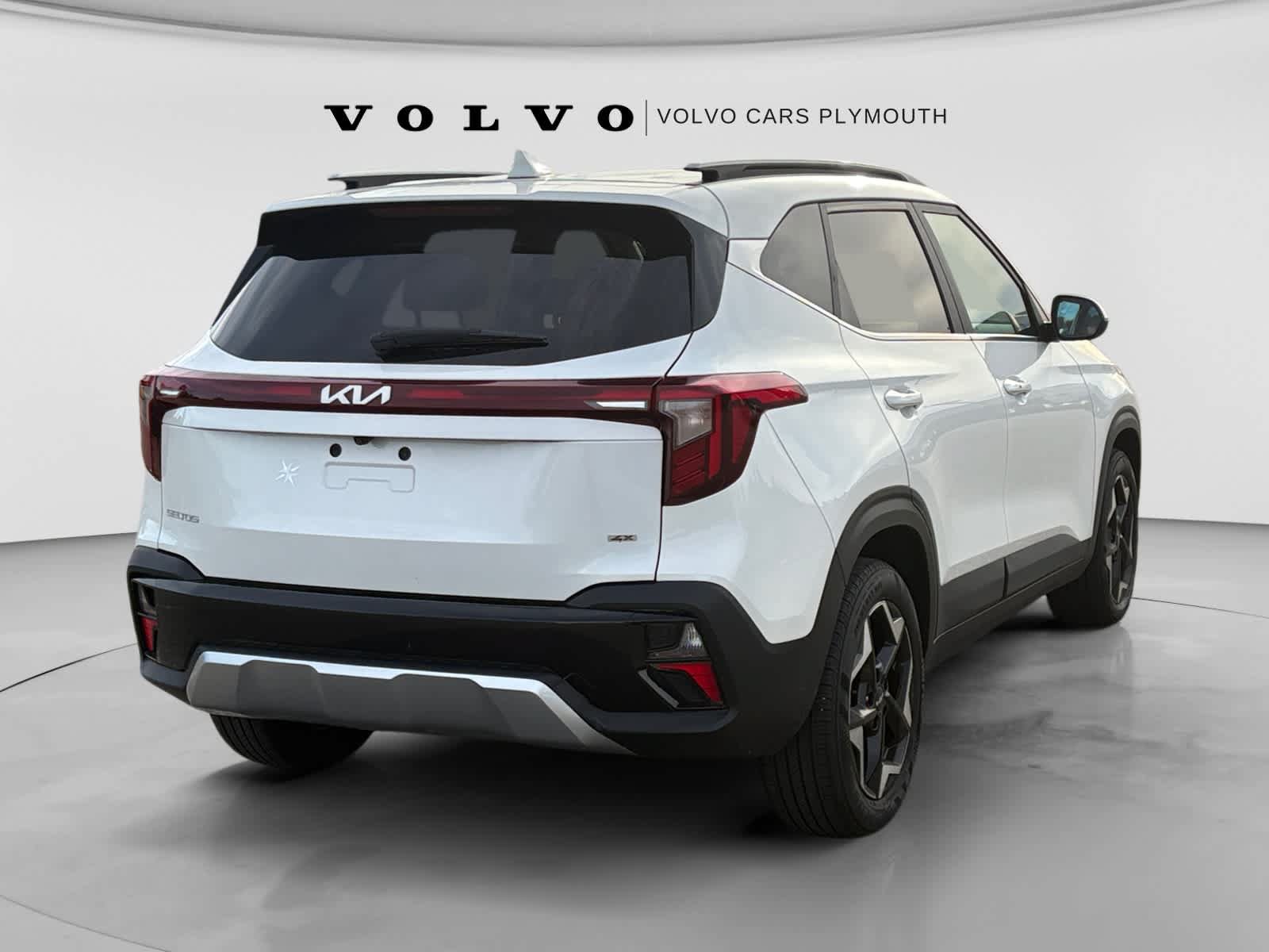 Used 2024 Kia Seltos EX AWD/4WD image 5