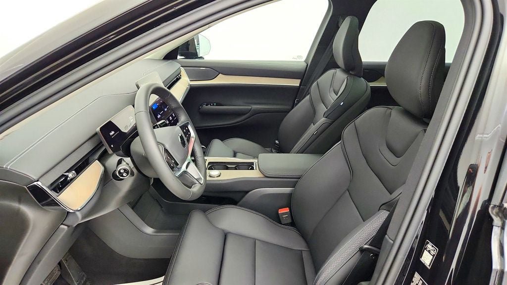 Used 2025 Volvo EX90 Ultra w/ Protection Package Premier AWD/4WD image 20