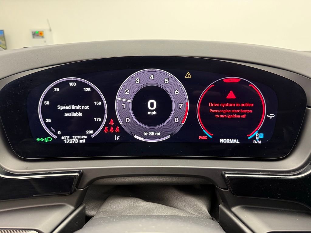 Used 2025 Porsche Cayenne S image 11