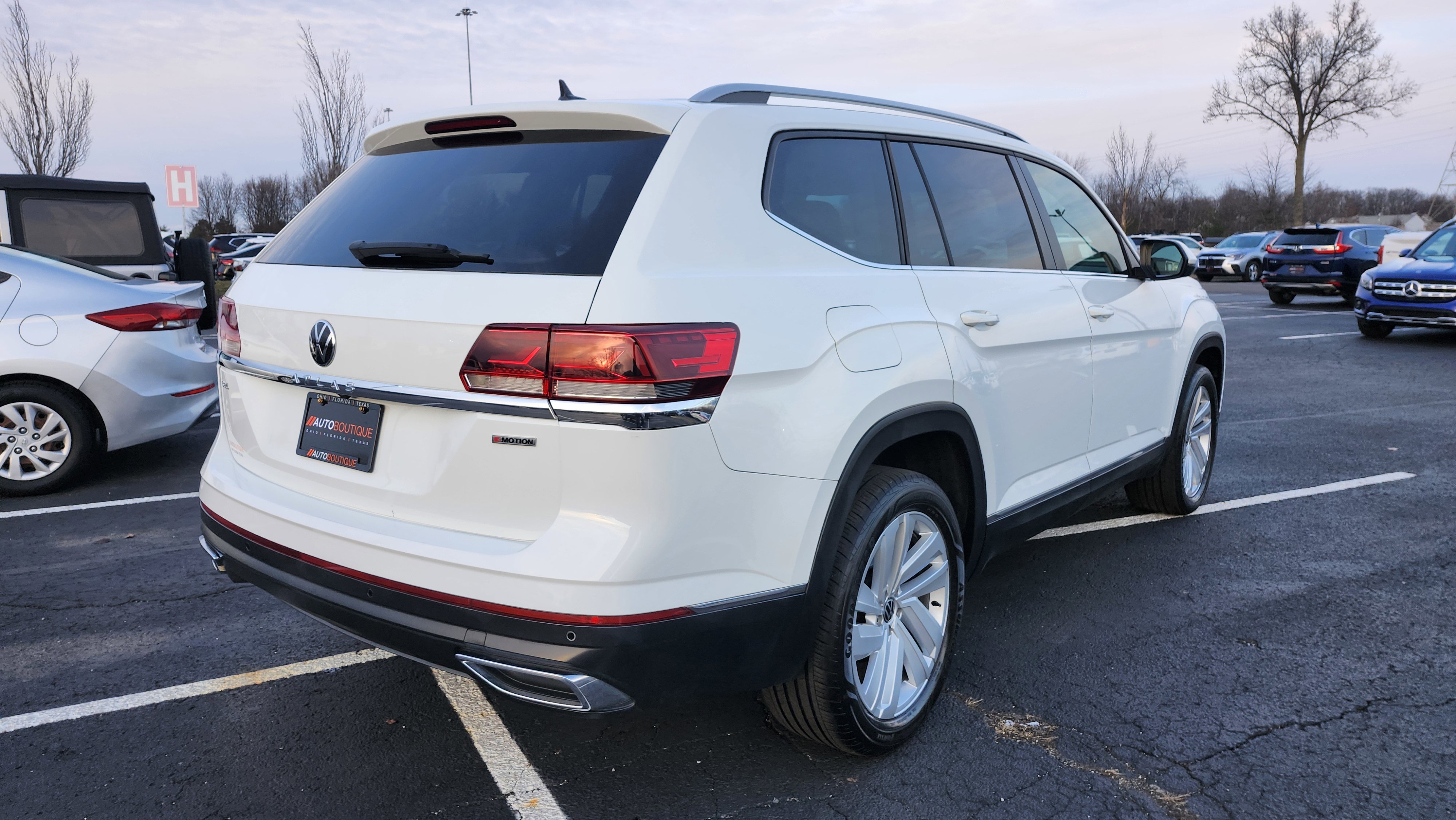 Used 2021 Volkswagen Atlas SEL image 19