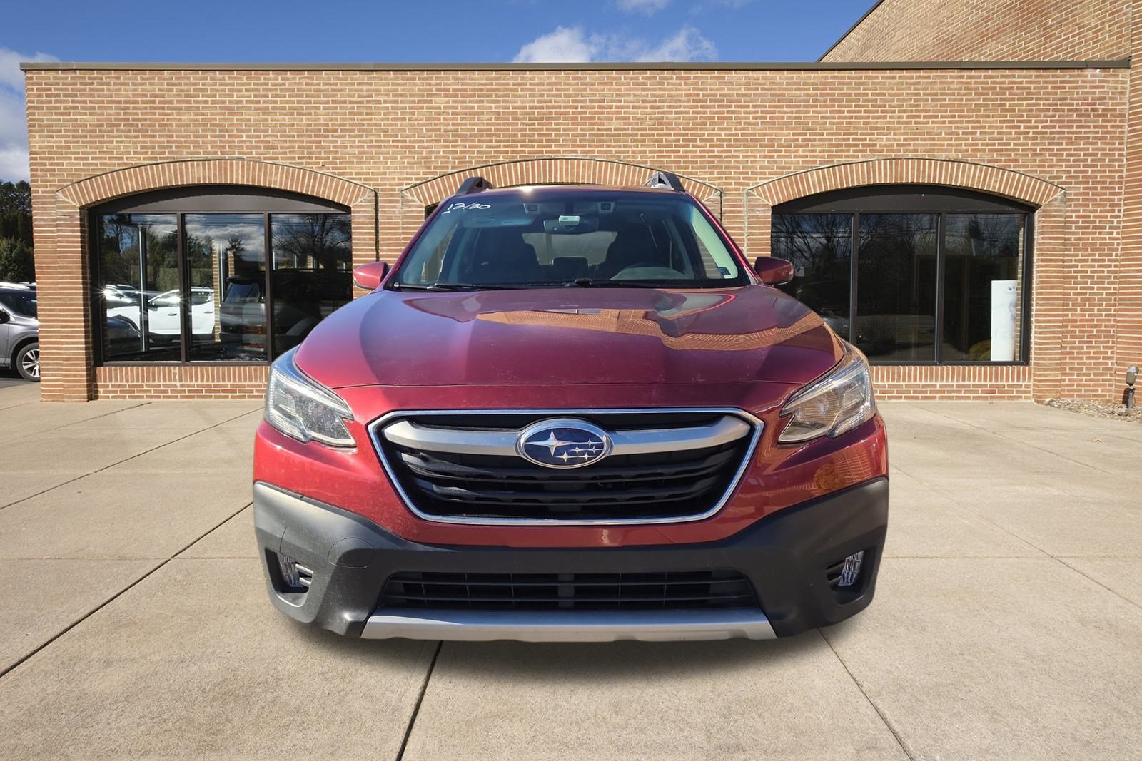 Used 2022 Subaru Outback Limited image 8