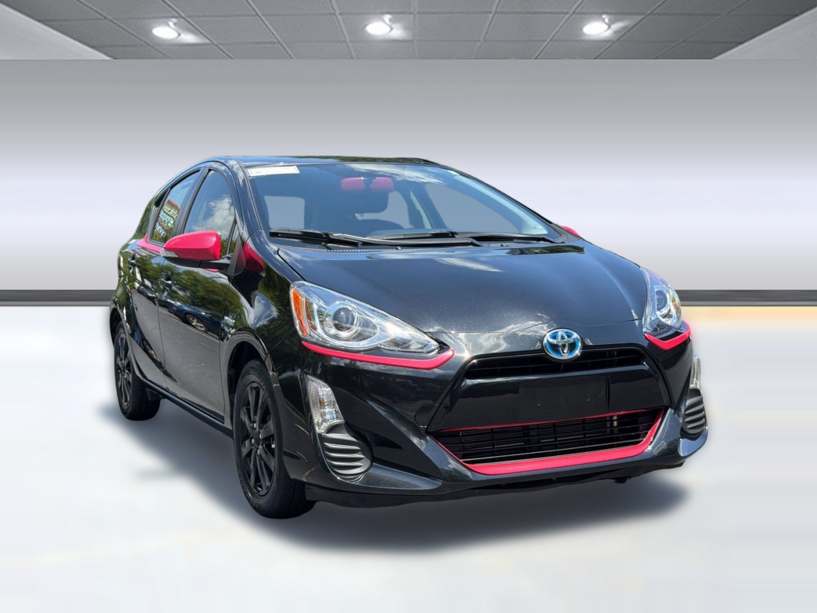 Used 2016 Toyota Prius C Persona Series FWD image 7
