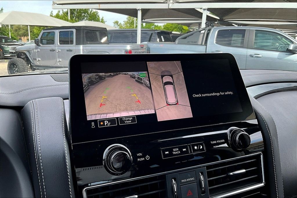 Certified 2024 INFINITI QX80 Luxe AWD/4WD image 32