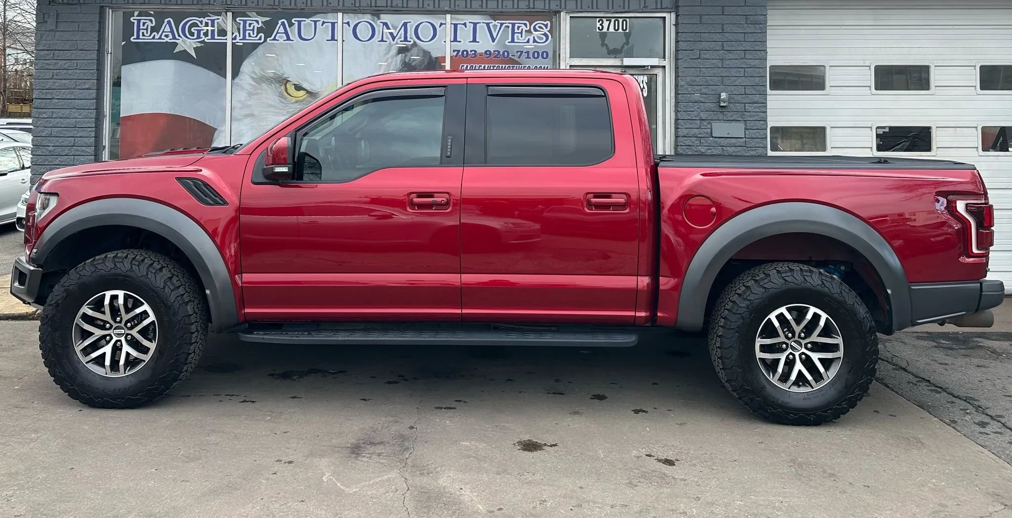 Used 2018 Ford F150 Raptor w/ Equipment Group 802A Luxury image 6