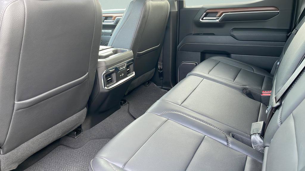Used 2023 GMC Sierra 1500 Denali w/ Denali Reserve Package AWD/4WD image 34