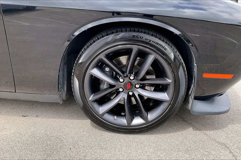 Used 2019 Dodge Challenger GT w/ Performance Handling Group RWD image 11