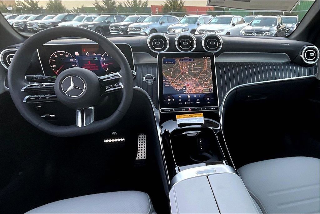 Used 2026 Mercedes-Benz GLC 300 4MATIC image 5