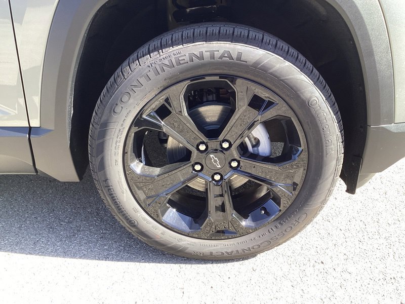 New 2027 Chevrolet Equinox LT w/ Convenience Package II AWD/4WD image 9