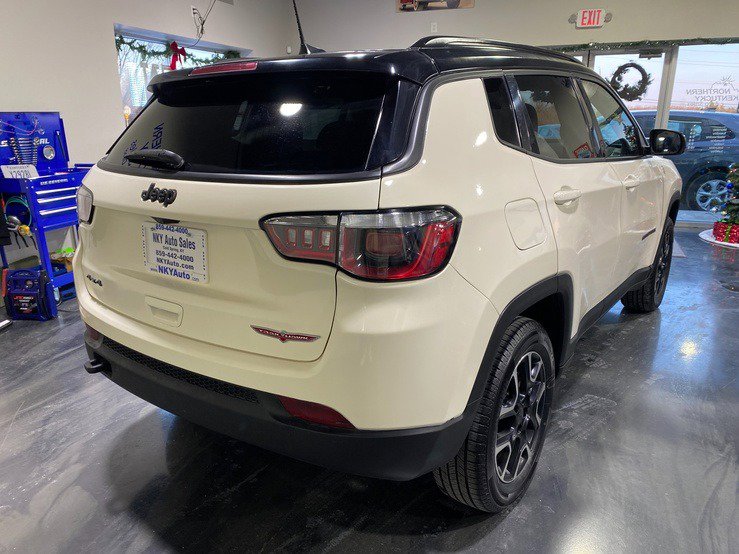 Used 2020 Jeep Compass Trailhawk image 6