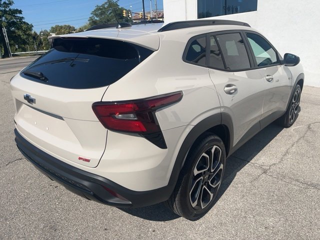 New 2026 Chevrolet Trax RS w/ Driver Confidence Package image 5