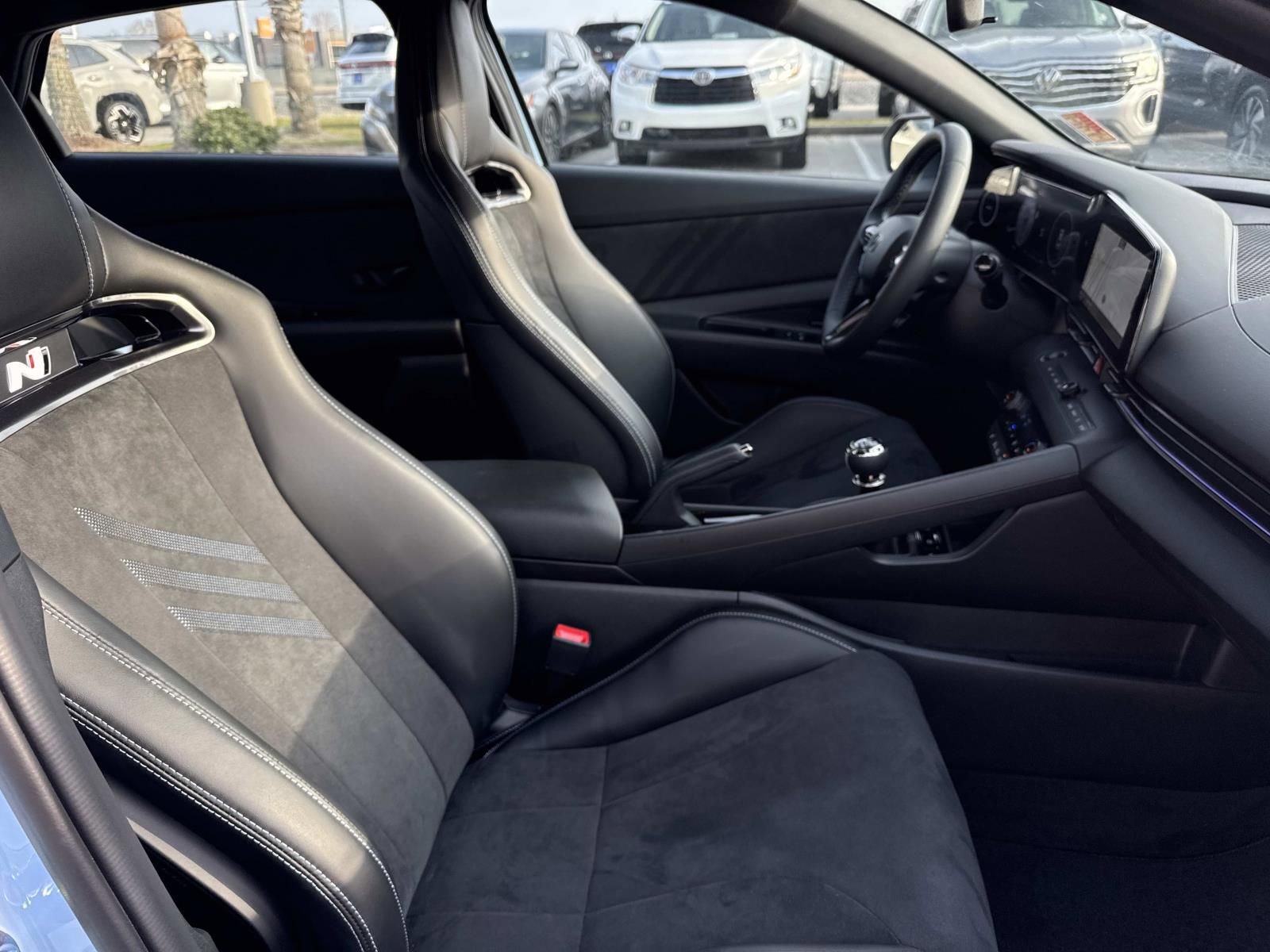 Used 2025 Hyundai Elantra N Base image 11
