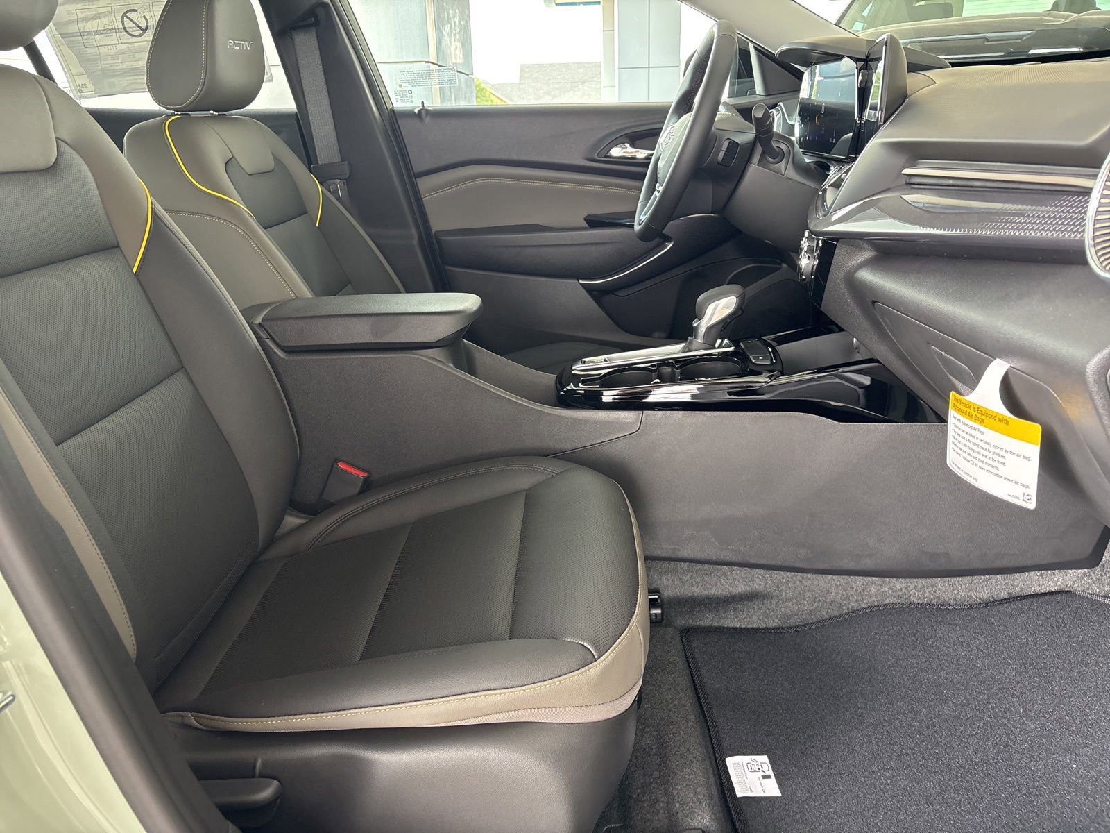 New 2026 Chevrolet Trax ACTIV w/ Driver Confidence Package FWD image 19