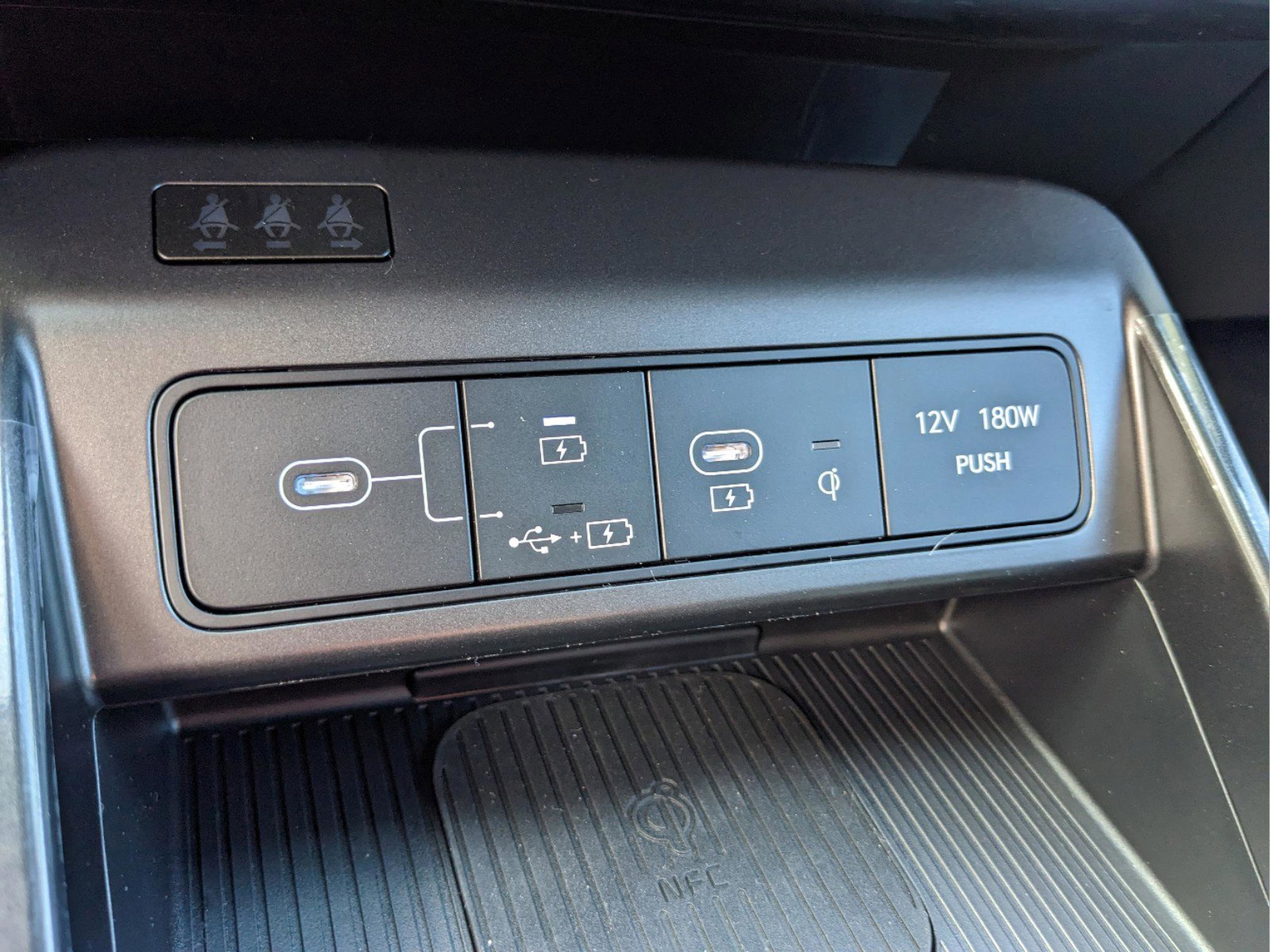 Used 2025 Hyundai Kona SEL image 31