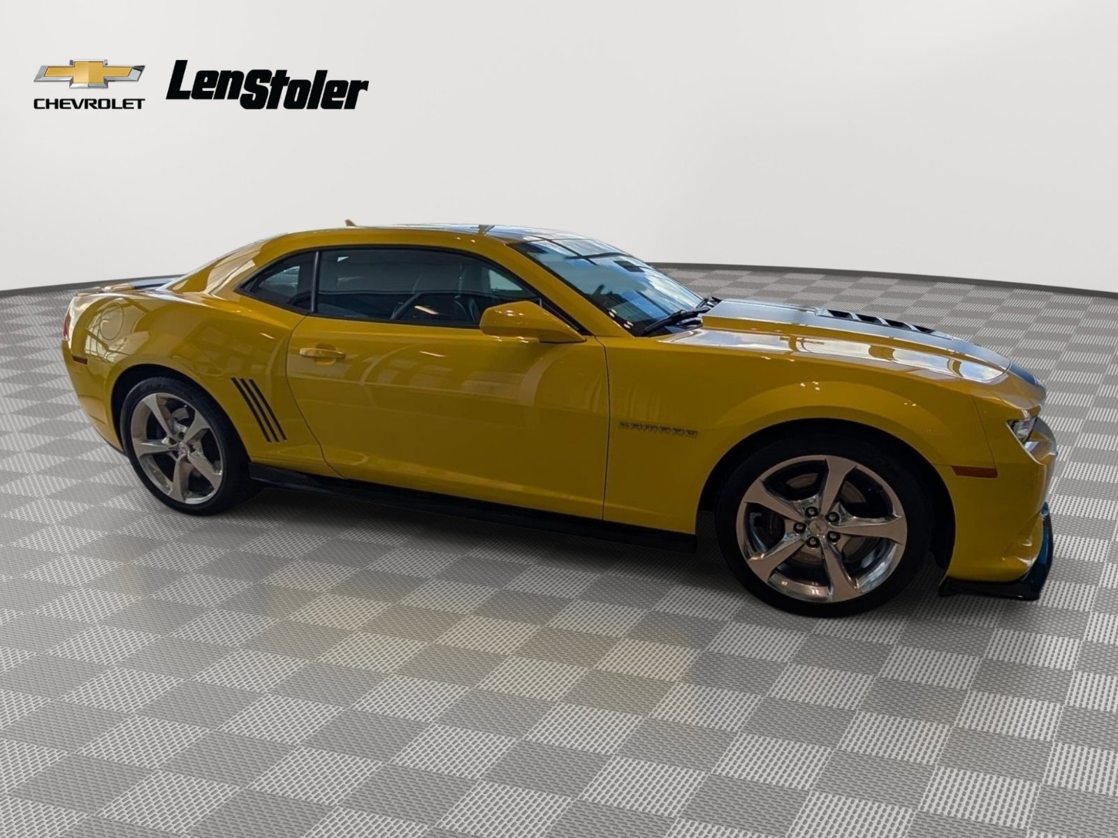 Used 2014 Chevrolet Camaro SS w/ RS Package RWD image 5