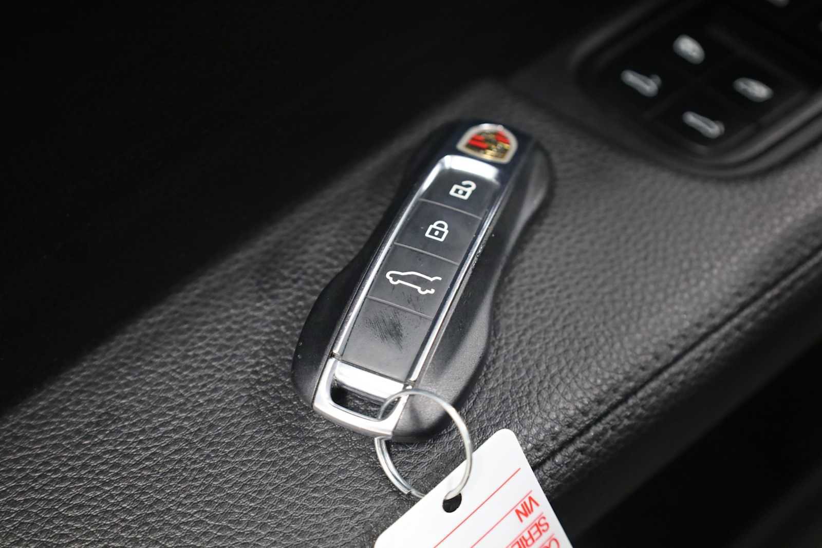 Certified 2024 Porsche Cayenne image 38