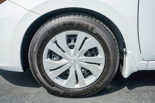 Used 2023 Nissan Versa S w/ Trunk Package image 11