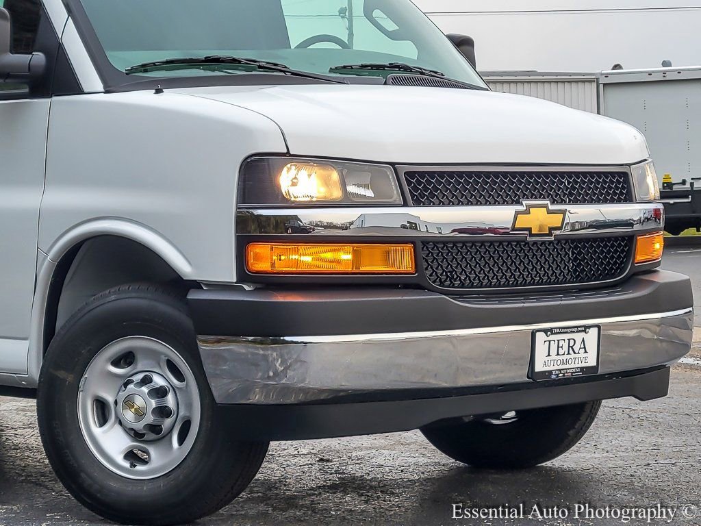 New 2025 Chevrolet Express 3500 Extended w/ Driver Convenience Package RWD image 2