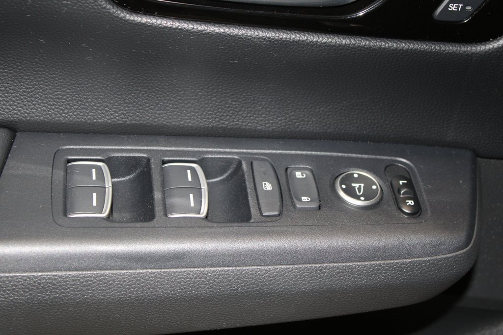 Used 2023 Honda CR-V Sport Touring image 9