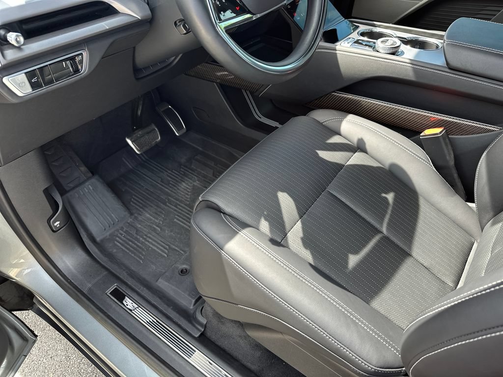 Used 2026 Cadillac Vistiq Sport w/ LPO, Floor Liner Package AWD/4WD image 20