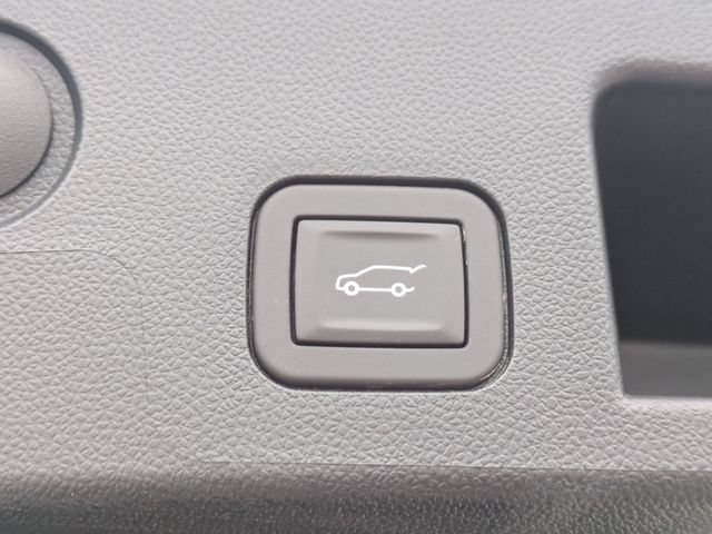 New 2026 Chevrolet Equinox RS w/ Convenience Package III FWD image 33
