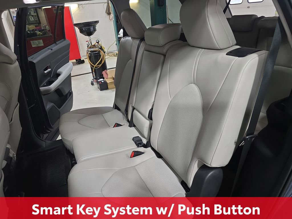 Certified 2024 Toyota Grand Highlander XLE image 18