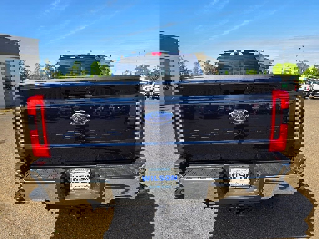 New 2025 Ford F350 Lariat w/ Lariat Ultimate Package image 4