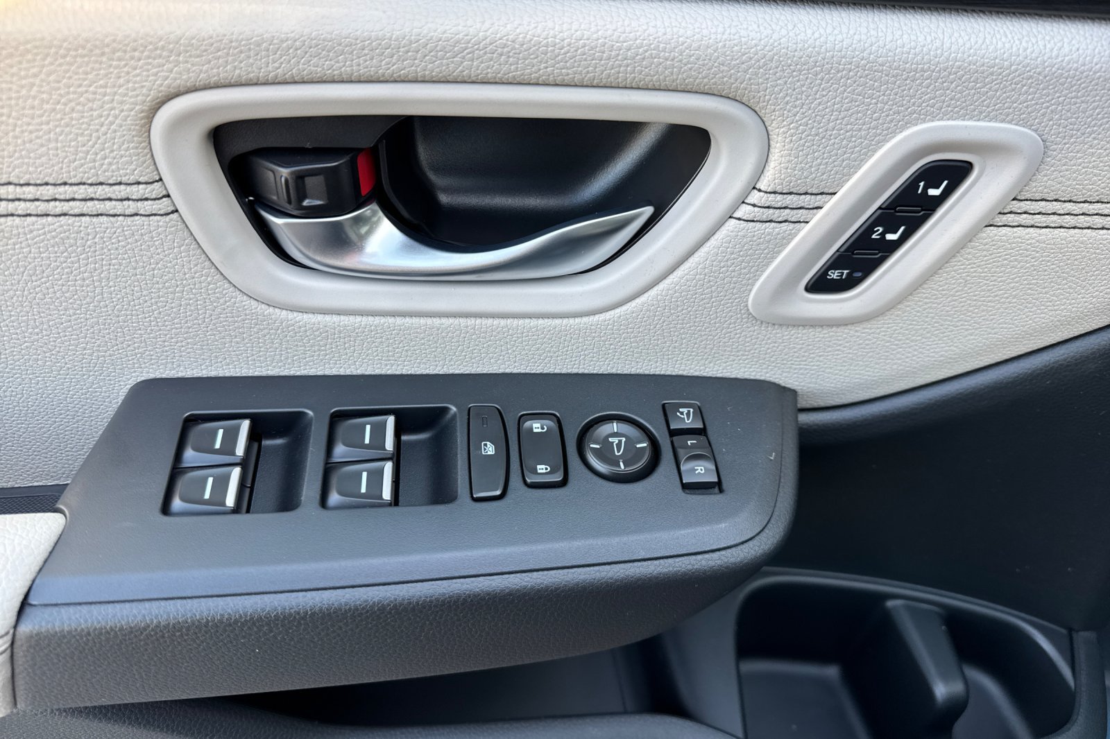 New 2026 Honda Pilot Touring image 10