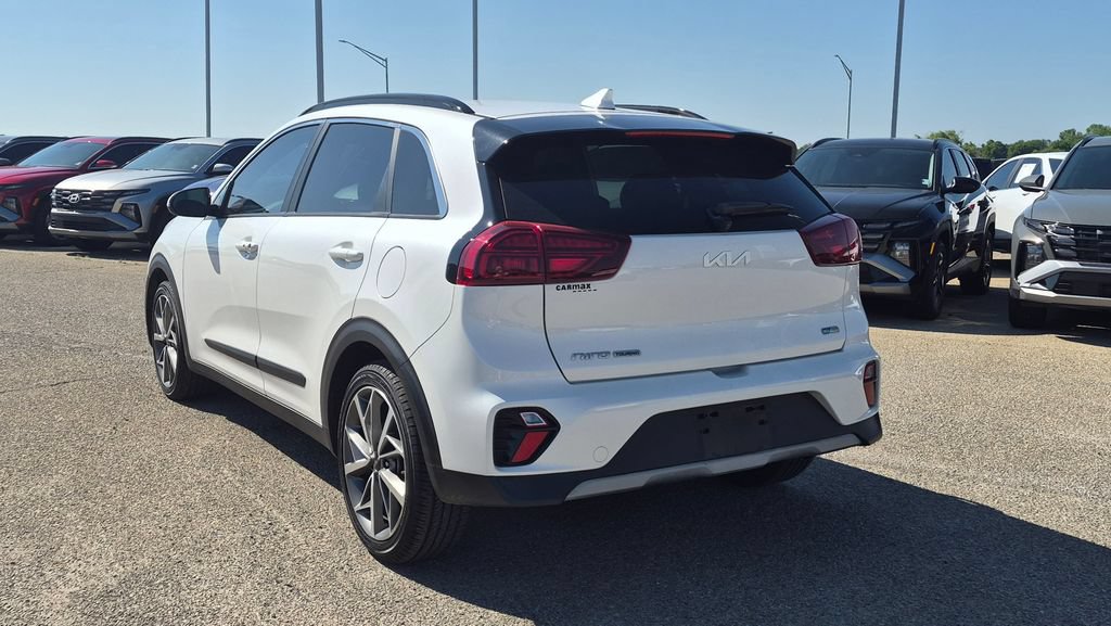 Used 2022 Kia Niro Touring Special Edition FWD image 4
