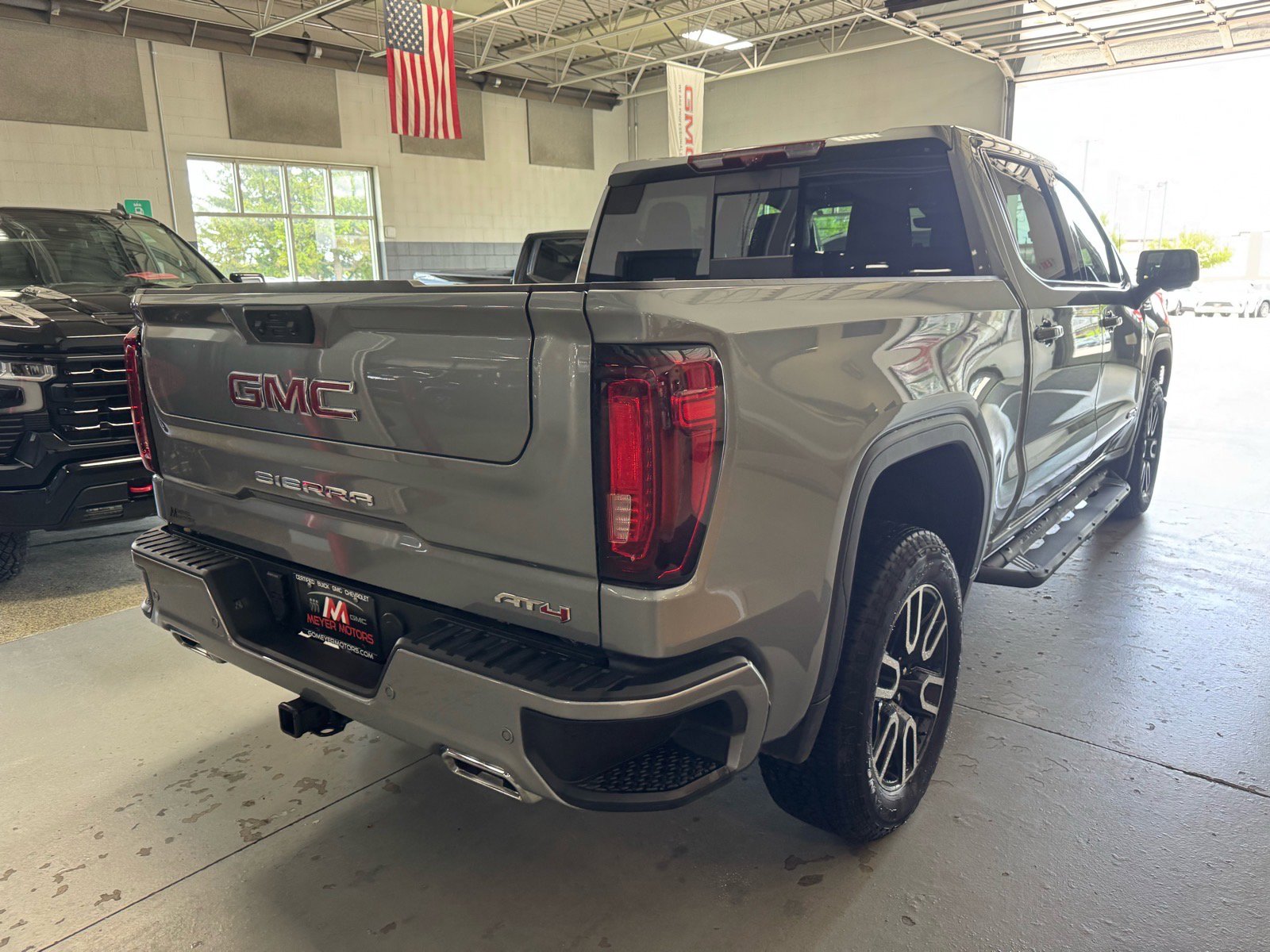 Used 2026 GMC Sierra 1500 AT4 w/ Technology Package AWD/4WD image 5
