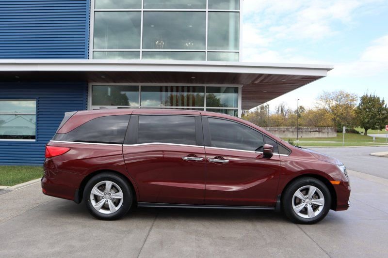 Used 2019 Honda Odyssey EX image 2