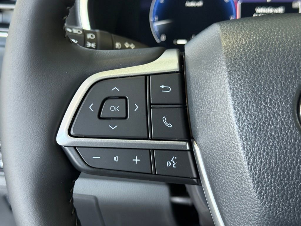 New 2026 Toyota Highlander Platinum image 21
