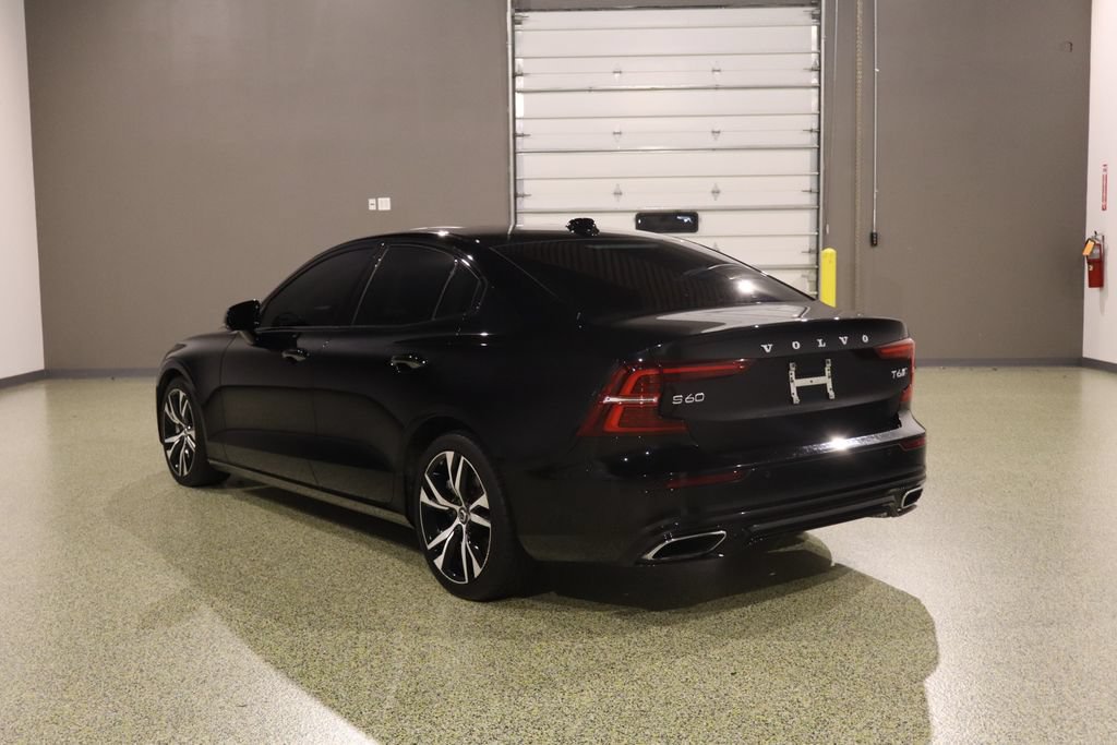 Used 2020 Volvo S60 T5 Momentum FWD image 7