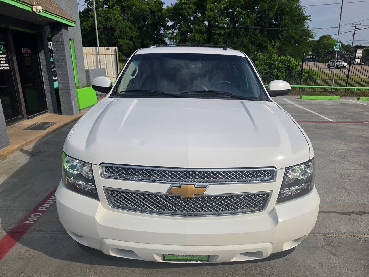 Used 2012 Chevrolet Suburban LT AWD/4WD image 60